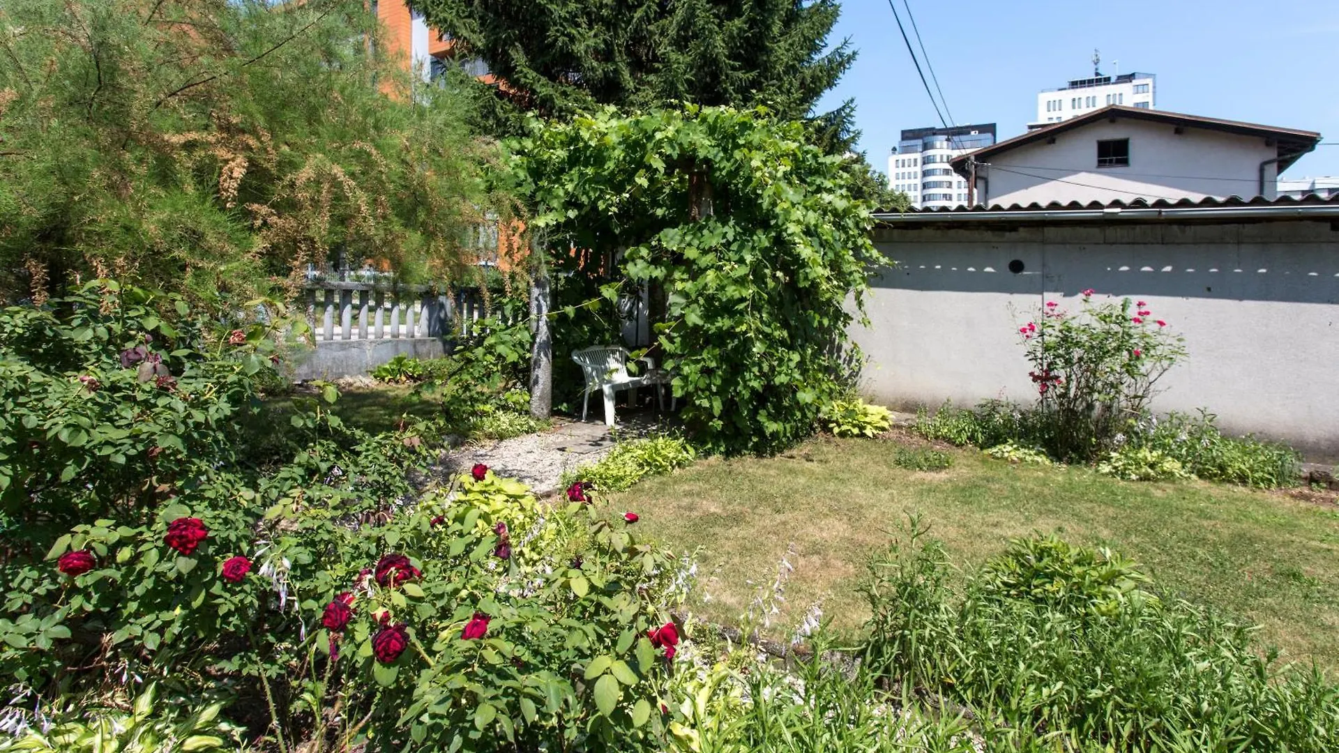 Quiet Apartment With Garden + Parking Ljubljana